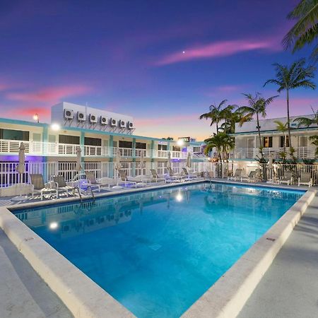 The New Yorker Hotel Miami Exterior photo