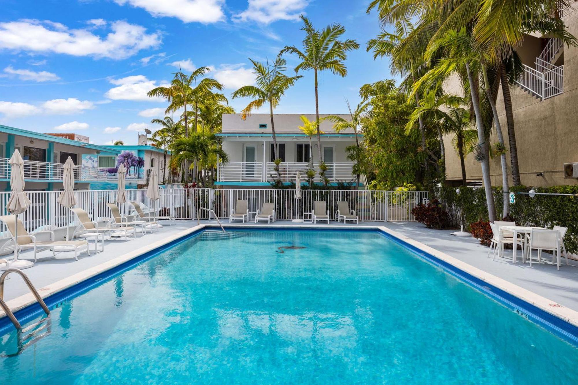 The New Yorker Hotel Miami Exterior photo